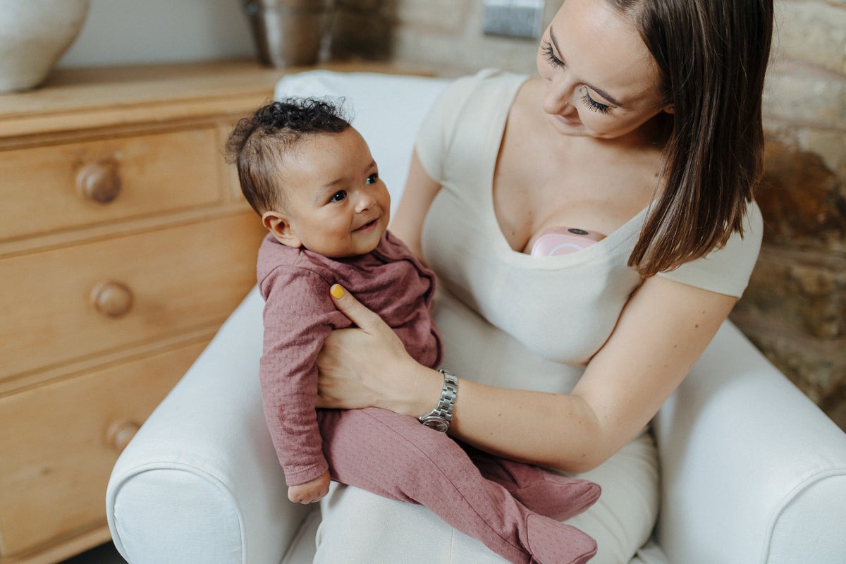 Pippeta LED Wearable Hands Free Breast Pump - Image 2
